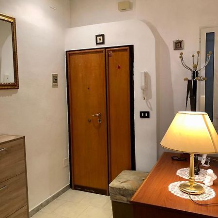 Apartamento Valentino Bari Exterior foto