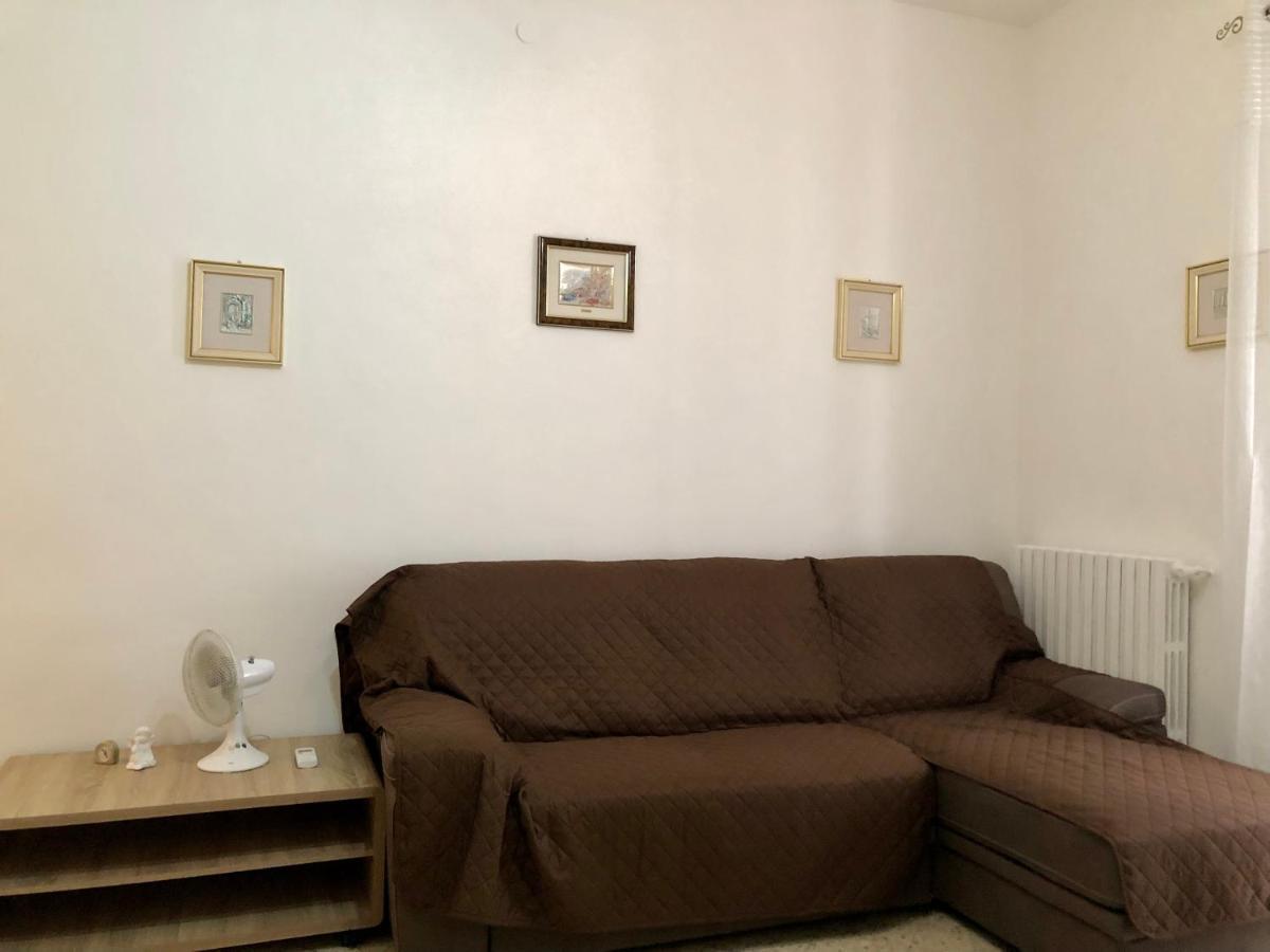 Apartamento Valentino Bari Exterior foto